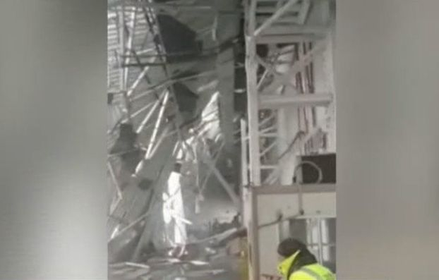 Снежната стихия причини голяма беля в летището на Истанбул, в страната е страшно