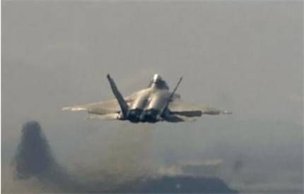 Извънредно! US самолет с военно оборудване и муниции кацна в Киев! Ето защо