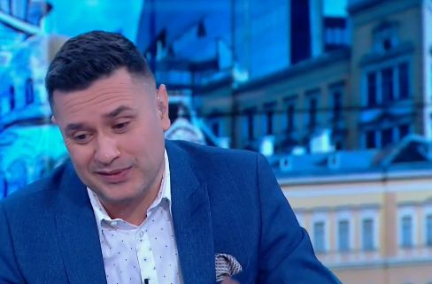 70-г. легенда на БГ естрадата ошашави Георги Любенов, водещият зове колегите да звънят на 112 СНИМКИ 