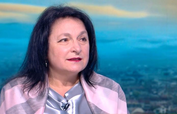 Доц. Гломб уточни защо ваксината създава безопасна среда за деца
