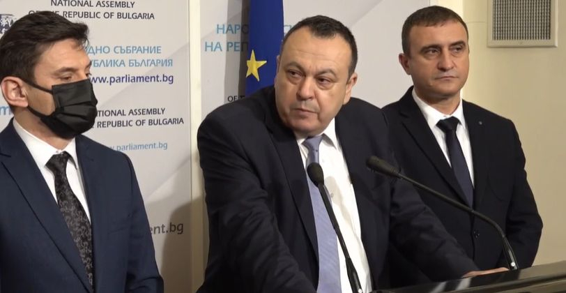 ДПС ще питат Кирил Петков за отношенията му със Стамен Янев ВИДЕО