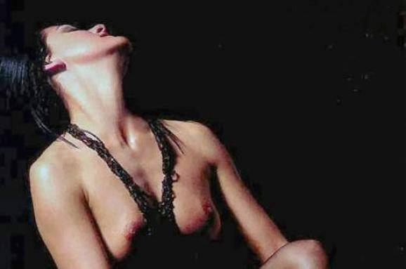 Маша Илиева - от Плейбой до Спящата красавица СНИМКИ 18+