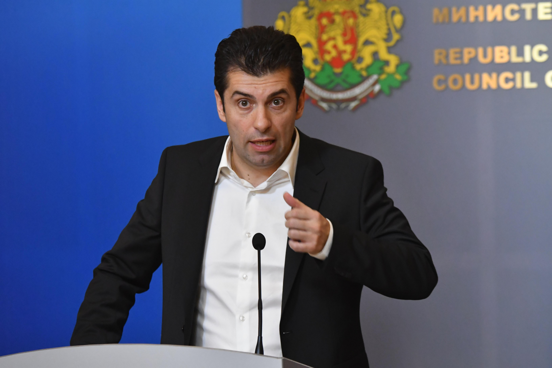 Призовкар чака Петков в МС, а той проговори за Мата Хари, Борисов, Божков и Магнитски! БЛИЦ TV