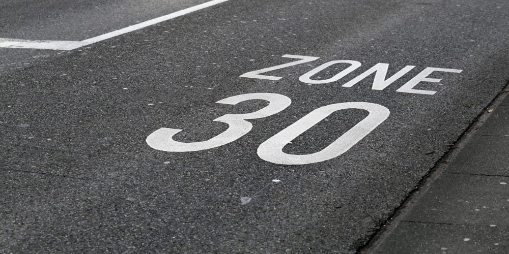 Внимание, шофьори! Зона 30 в центъра на София от днес, ето къде