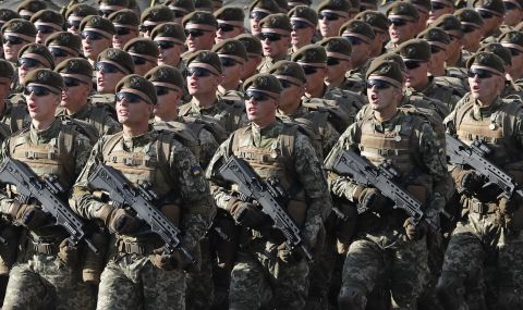 Мадж Алгафари: Тия избягаха от Афганистан, а ако се сблъскат с Русия?!?!