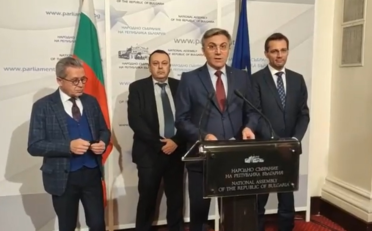 ДПС с гневна реакция на политически репресии от страна на Асен Василев ВИДЕО