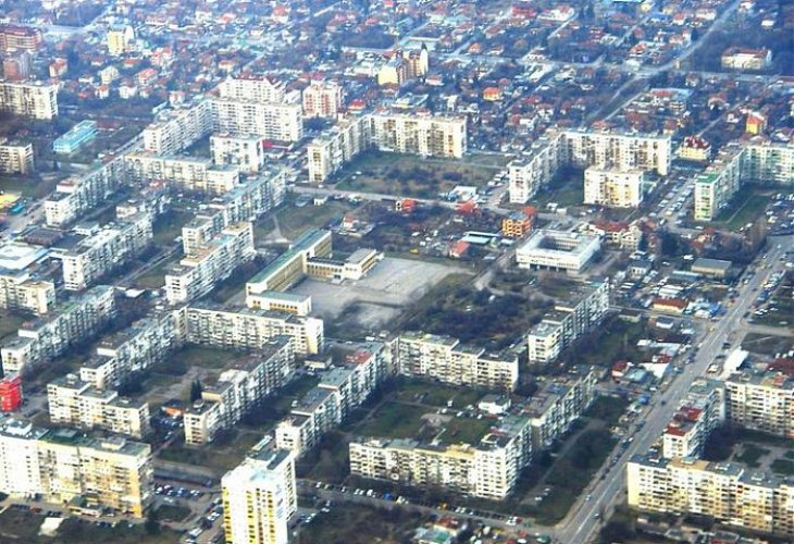 Дивият запад: В жк "Люлин" наказват зверски всеки, който паркира така СНИМКИ 