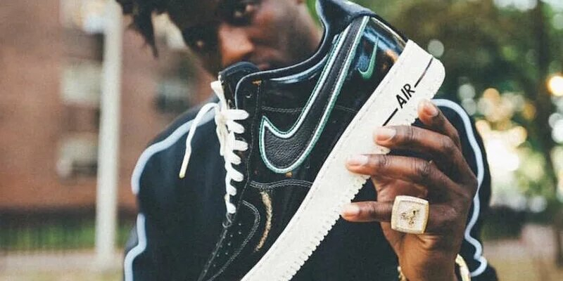 Московчанин се жали: Няма бели хора в рекламите на Nike