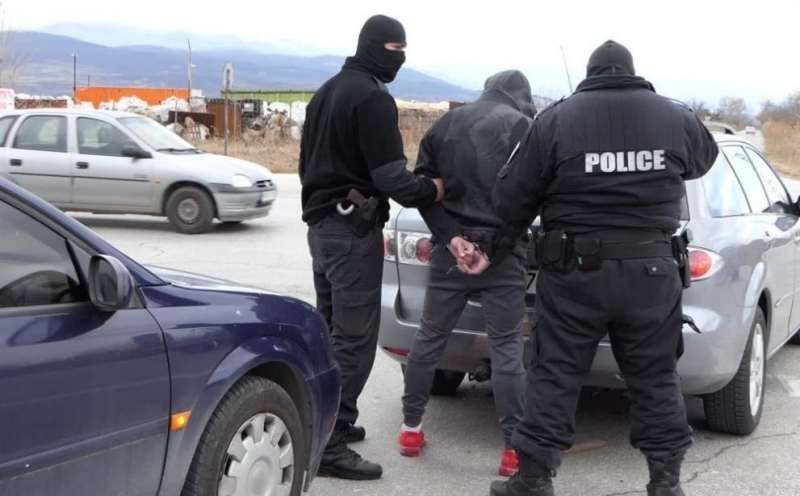 Мощна полицейска акция в Северозапада