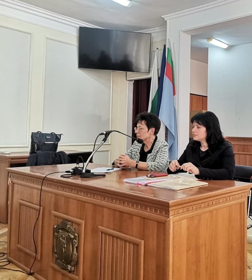 Иренa Анастасова: С този бюджет се грижим за младите хора и студентите