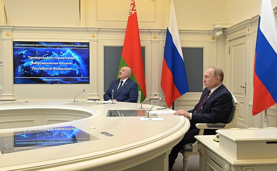 Путин показа военната мощ на Русия, ето какво се случва в момента ВИДЕО