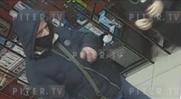 Ужасяващо ВИДЕО 18+: Престъпник закла продавачка в сексшоп