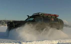 Уникален всъдеход на базата на легендарния Unimog ВИДЕО