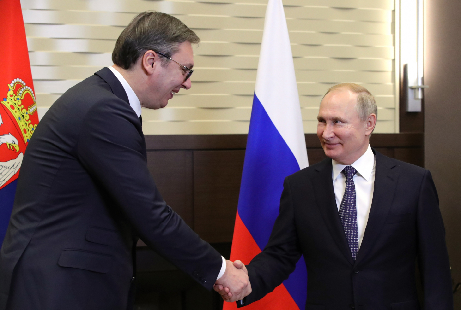 Вучич алармира за голяма опасност за Сърбия след решението на Путин за ДНР и ЛНР