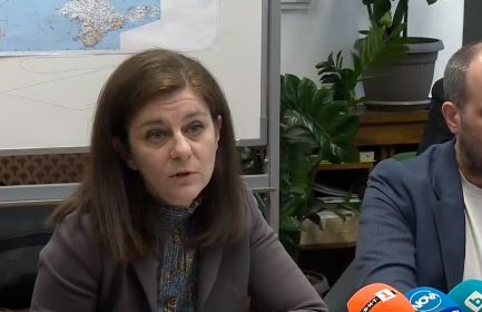 Министър Генчовска с притеснителни новини за блокирани в Москва българи 