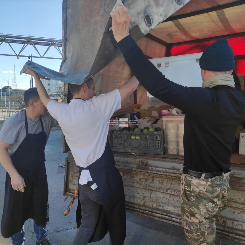 Българи са блокирани в Бердянск
