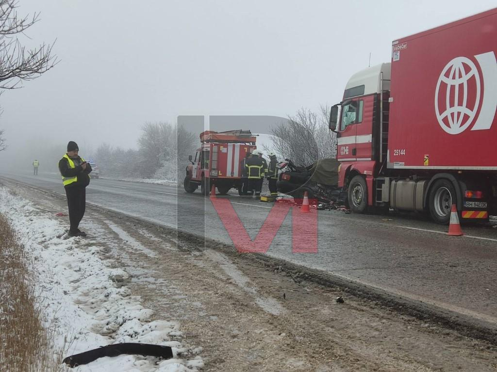 Огромна трагедия с три жертви в Русенско, хвърчат линейки СНИМКИ
