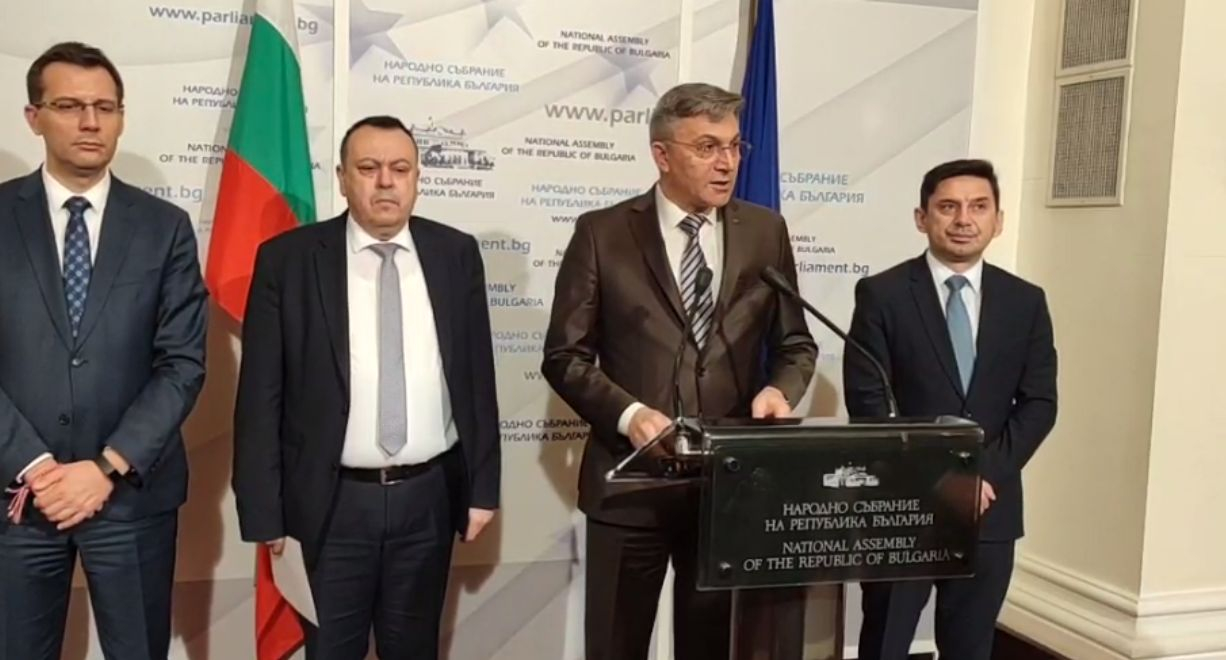 ДПС дава Кирил Петков на прокуратурата заради престъпно бездействие БЛИЦ TV