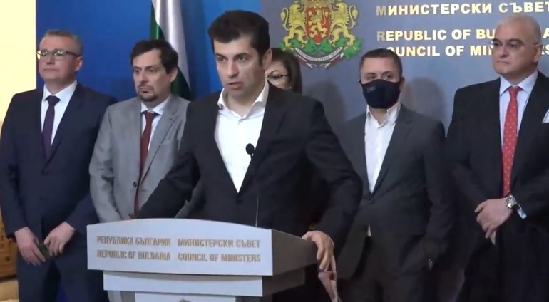 Петков разкри за мощна хибридна атака на Младежи ГЕРБ разтърсила страната БЛИЦ TV