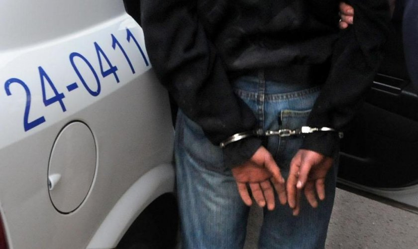 Англичанин задигна оборота от кръчма в Слънчев бряг, скри го в чорапа
