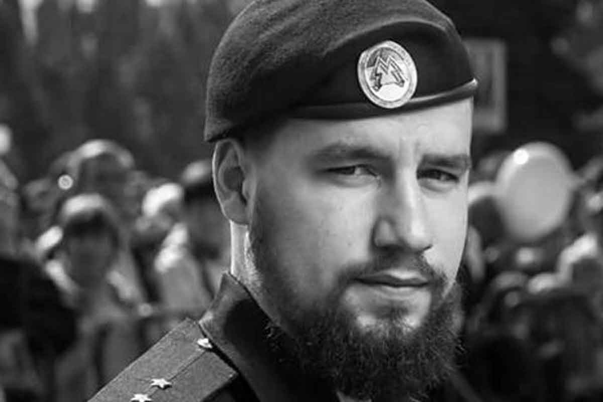 Прочутият командир на "Спарта" загина, защитавайки евакуирани от Волноваха от нападение на украински радикали 