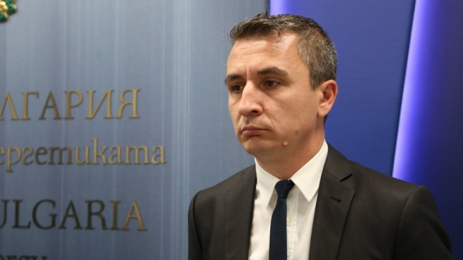 Министърът на енергетиката каза ще има ли таван за цената на бензина и ще се освобождава ли държавния резерв