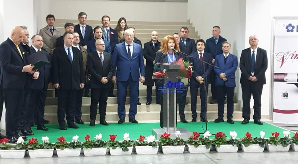 Йотова поиска Петков да каже веднага какво ще прави на срещата на лидерите на ЕС във Франция