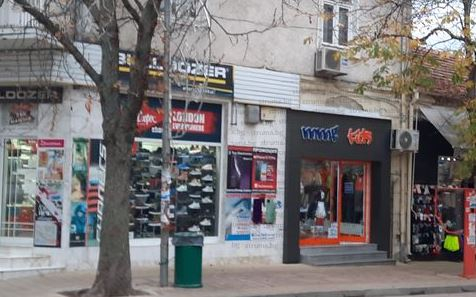 Потресаваща гледка в Сандански, магазините на главната хлопнаха кепенци СНИМКИ