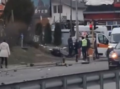 Първо в БЛИЦ! Зрелищно меле в столичния квартал „Горубляне“ СНИМКИ 18+