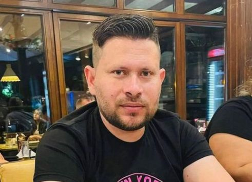 Виждали ли сте Стефан? Приятелите му го издирват под дърво и камък СНИМКА 