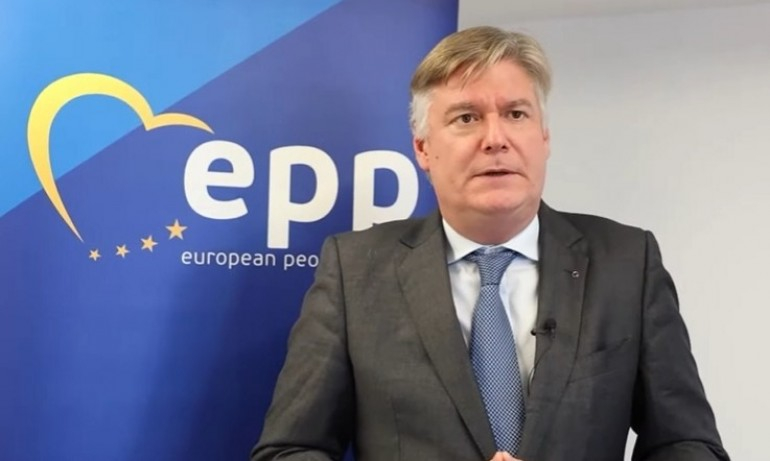 Генералният секретар на ЕНП: Страната ви се управлява от коалиция на омразата ВИДЕО