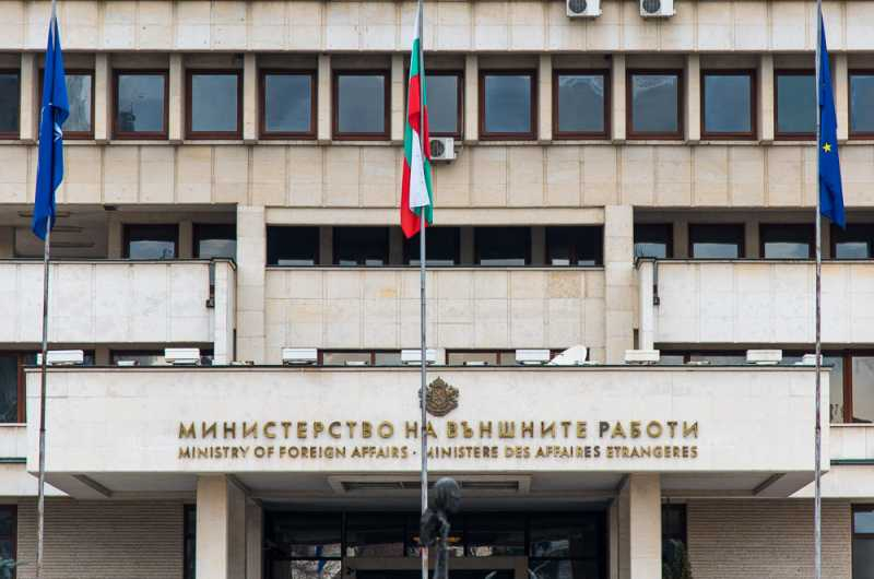 От външно проговориха за срещата с Митрофанова 