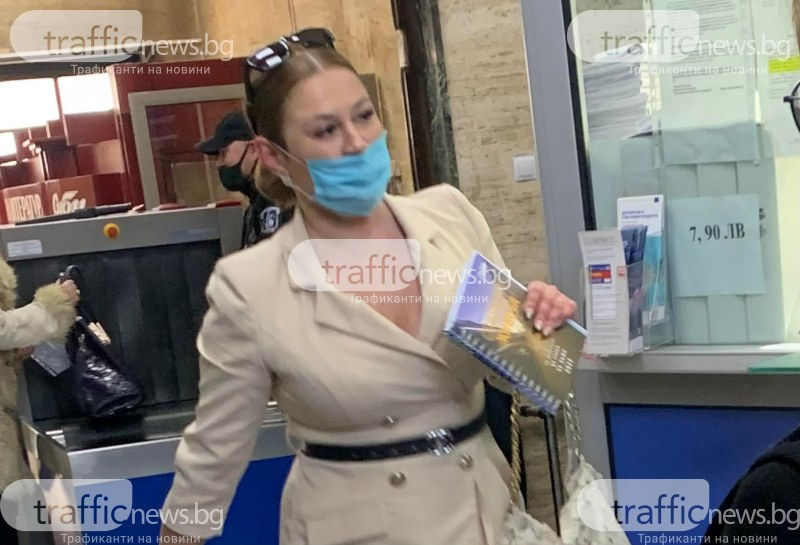 Ето какво й се случи на бойната пловдивчанка, ритала и драла полицаи при арест