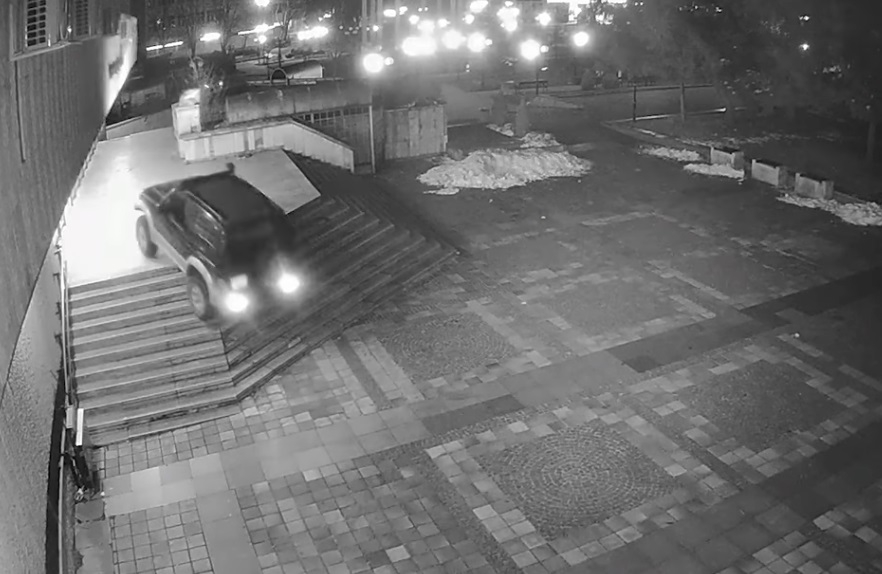 Нагъл джигит забърка голям скандал в Ботевград ВИДЕО
