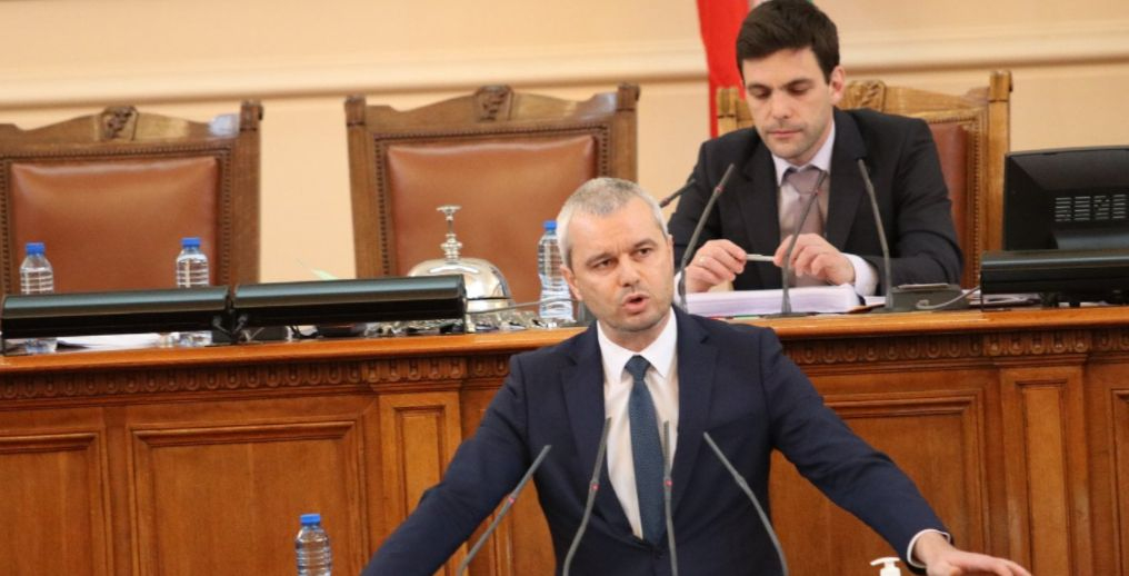 Костадинов хвърли Кирил Петков в размисъл с няколко опорки 