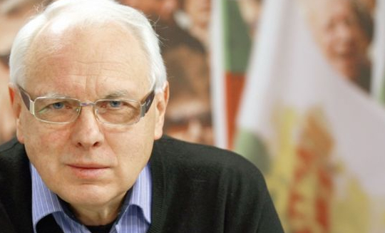 Велизар Енчев: Трябваше ли Путин да влезе в Украйна с оръжие?