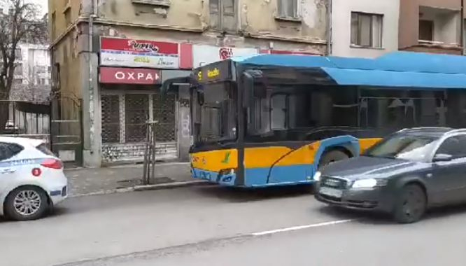 Първо в БЛИЦ! Меле в центъра на София БЛИЦ TV
