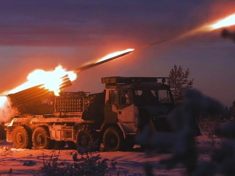 Киевчани потвърждават: Руската армия стреля точно в целта и поразяа техника на ВСУ ВИДЕО