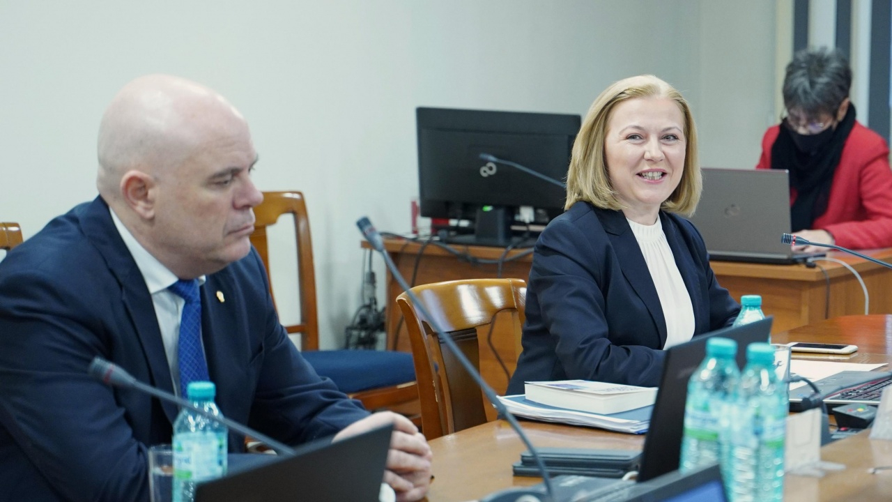 Гешев изпрати покана до Надежда Йорданова и Христо Иванов за дебат по промените в Закона за съдебната власт