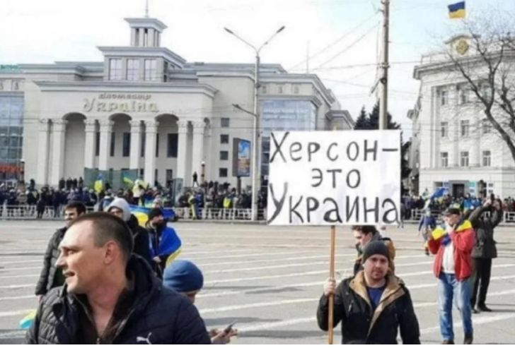Херсон приближава към хуманитарна катастрофа