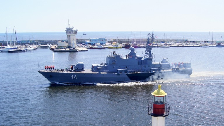 Кораби на военноморските ни сили започват учения на море