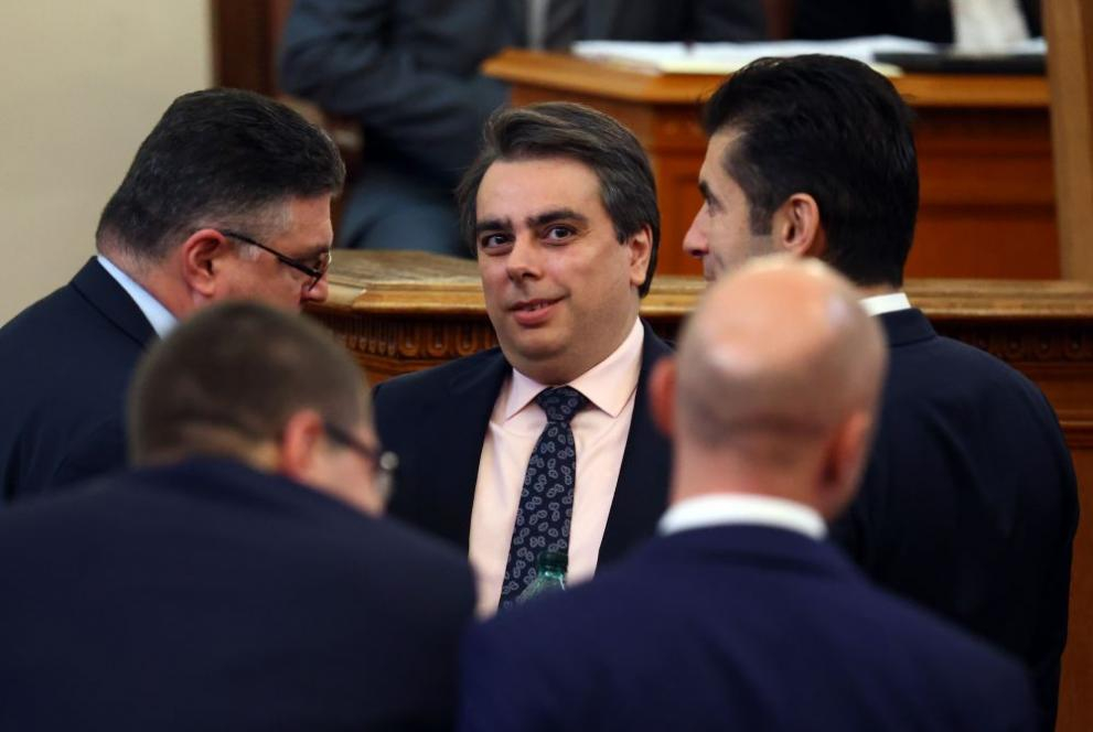 Финансист от БАН попари властта: Чака ни гладна смърт, ако се откажем от руския газ