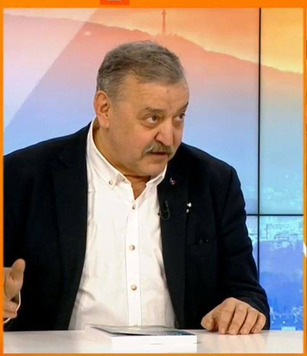 Проф. Кантарджиев заговори за падането на маските, каква голяма опасност неглижираме и призова Сербезова да...