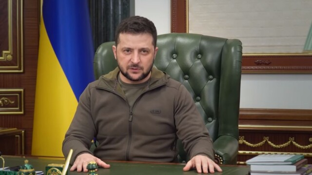 Нидерландски шамар за Зеленски: Да не се представя за светец, замесен е в...