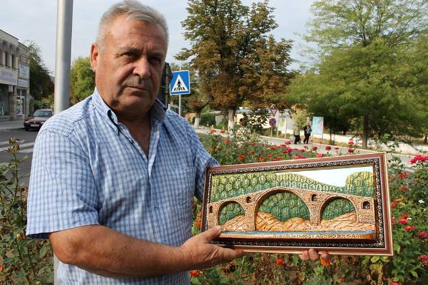 Скръбна вест: Почина известният скулптор Шукри Исмаил