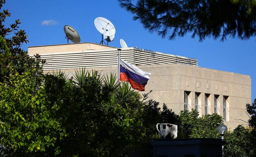 Общинари от ДБ, БСП и ГЕРБ се хванаха за гушите, дали да има площад "Героите на Украйна" 