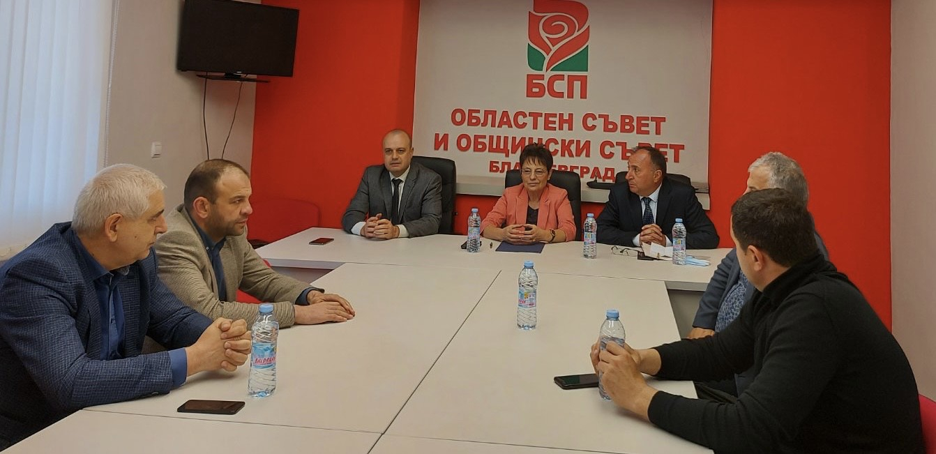 Христо Проданов и Ирена Анастасова продължиха обиколките на БСП в страната