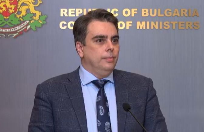 Асен Василев даде извънреден брифинг по много важна тема! ВИДЕО