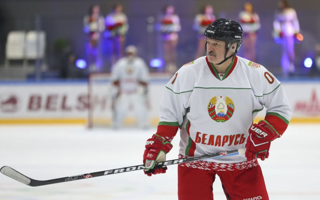 Окървавиха Александър Лукашенко, наложи се да го шият ВИДЕО