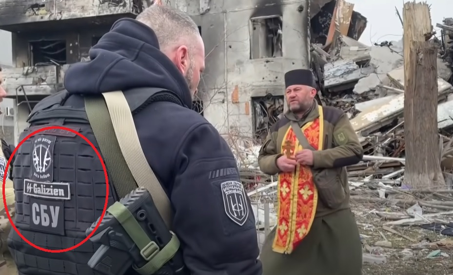 СНИМКИ и ВИДЕО на украински военни с емблеми на СС дивизията "Галичина" ядосаха англичаните 